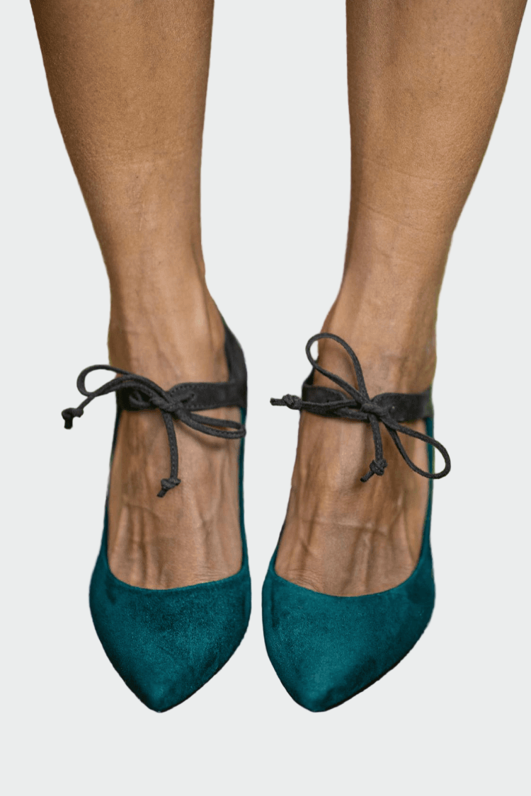 Изтънчени помпи с каишка на глезена Magdaléna